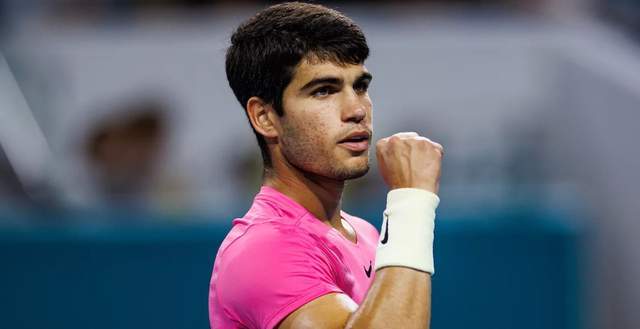 超级联赛中 超级联赛中