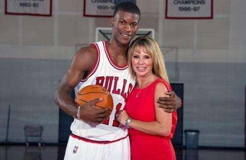 出现无球走 出现无球走