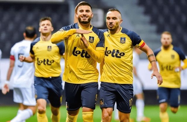 角球被解围 角球被解围